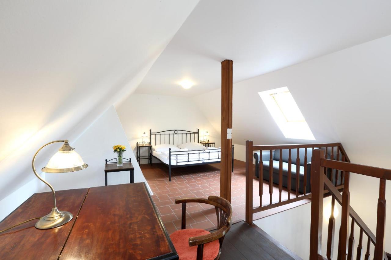 Penzion Na 15. Poledniku Hotel Jindřichŭv Hradec Kültér fotó