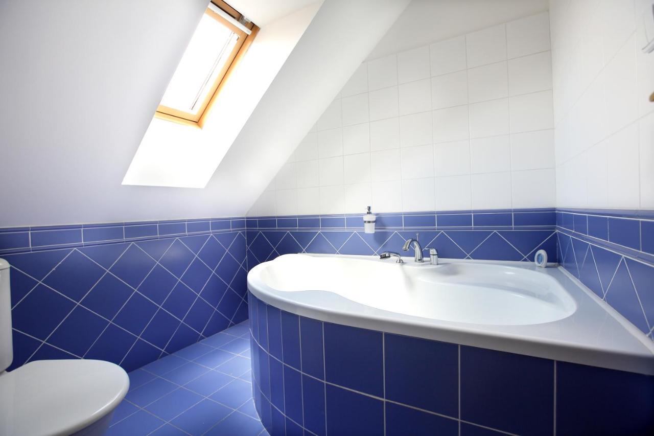 Penzion Na 15. Poledniku Hotel Jindřichŭv Hradec Kültér fotó